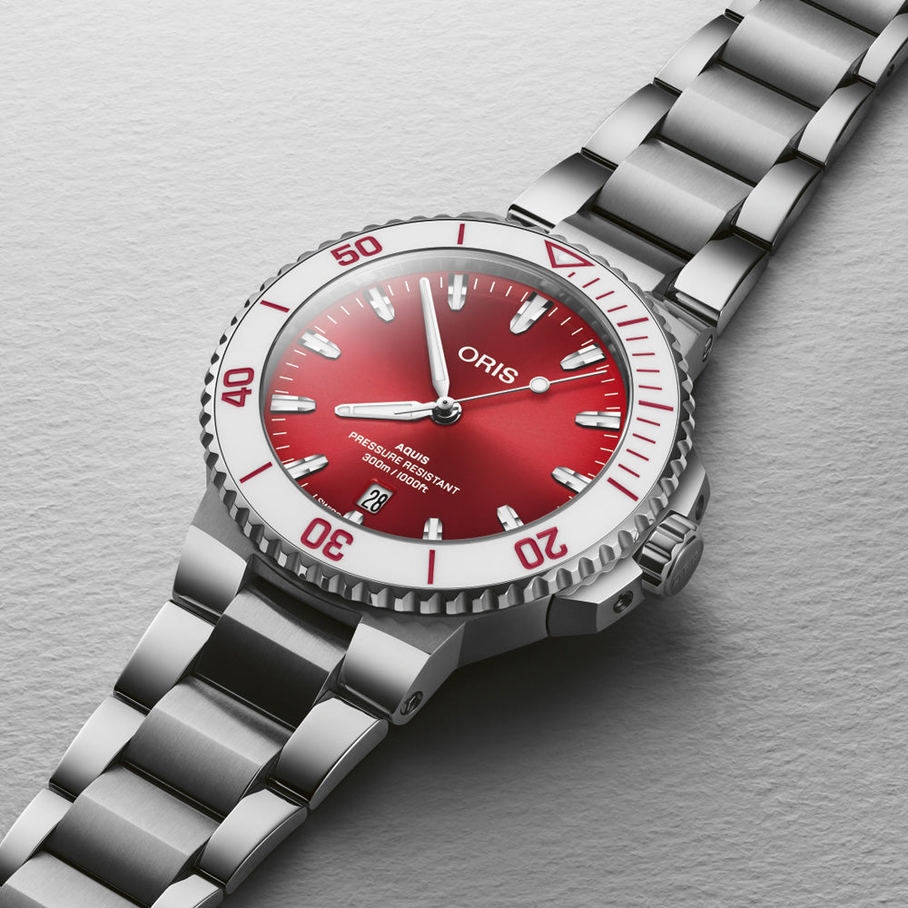 Oris Aquis Date Taste of Summer 01 733 7787 4138-07 8 22 04PEB